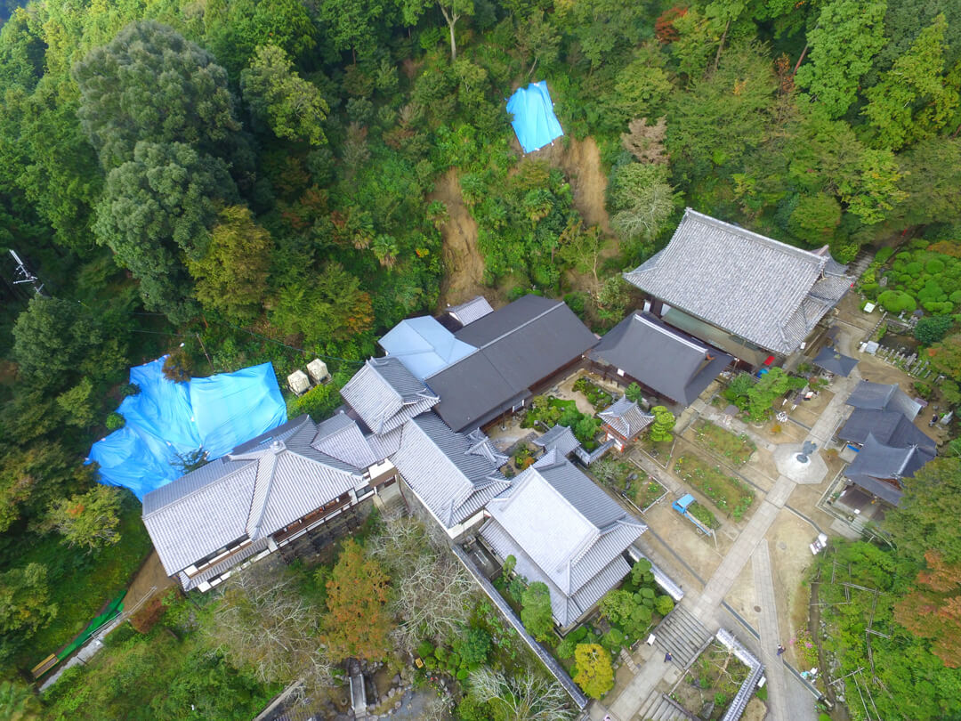 伽藍裏土砂崩れ